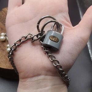 B2833 plus‎ size bracelet grunge  pad lock lock for large wrist